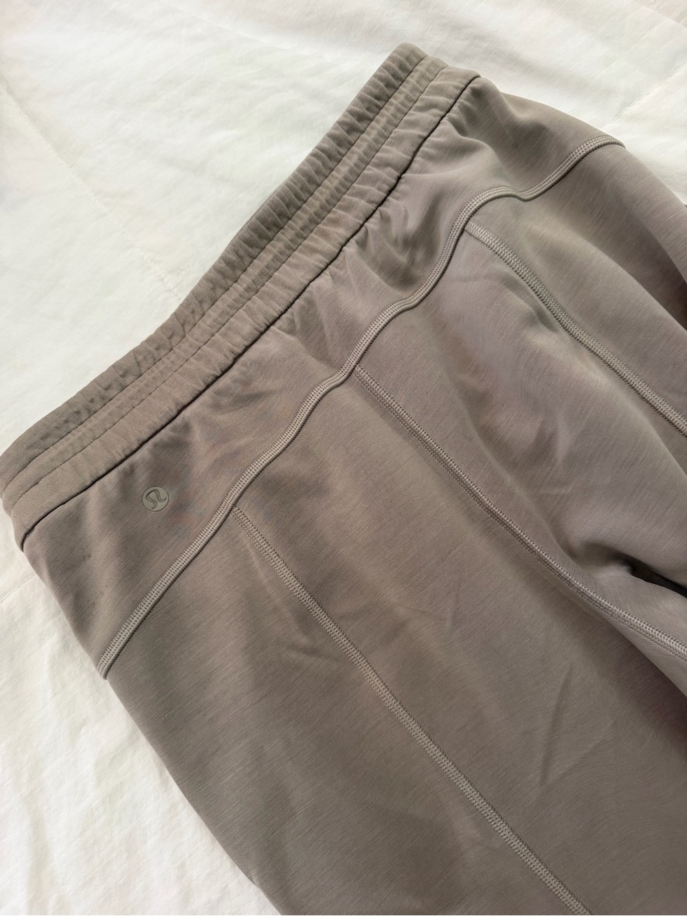 Lululemon pants - Picture 3 of 4